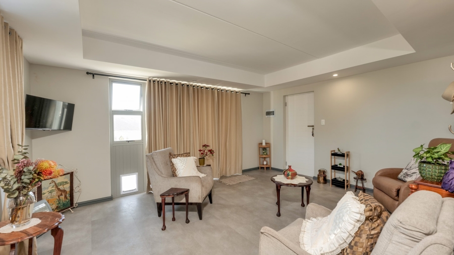 5 Bedroom Property for Sale in Agulhas Western Cape